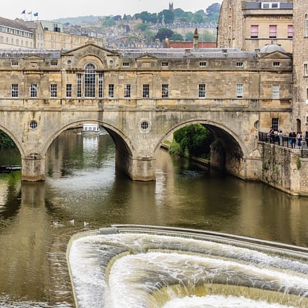 Day Trip to Bath by Rail with Entry to Roman Baths – Sightseeing and Tours JUGH.com Special Offers, Deals & Discounts in Japan